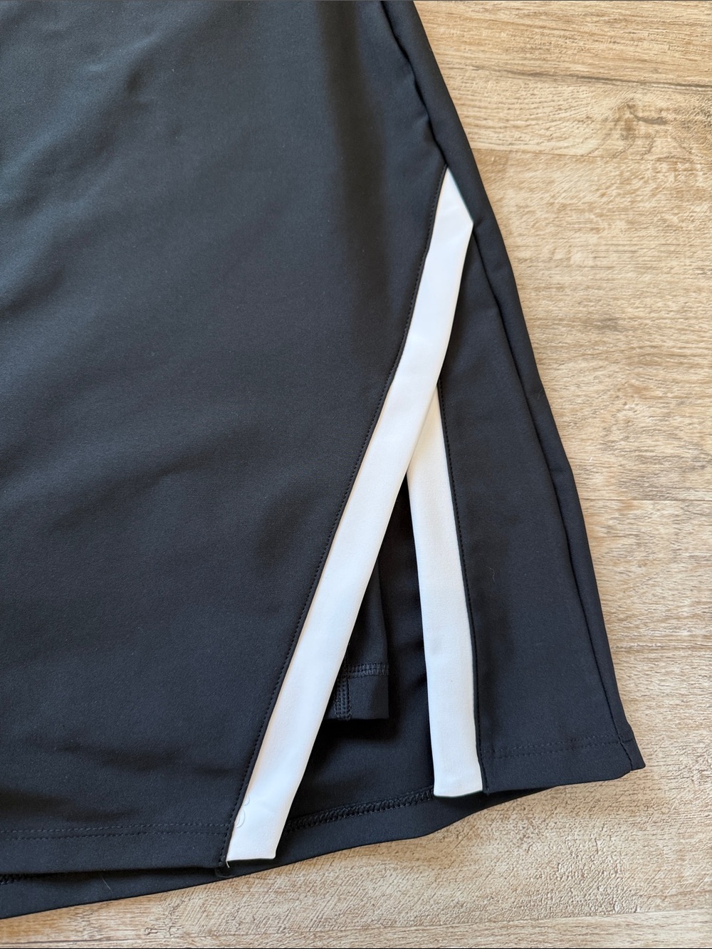 Black Sleeveless Activewear Dress with White Trim - Picture 4 of 6